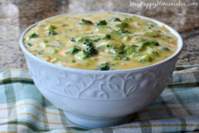 Quick & Easy 4 Ingredient Broccoli Cheese Soup