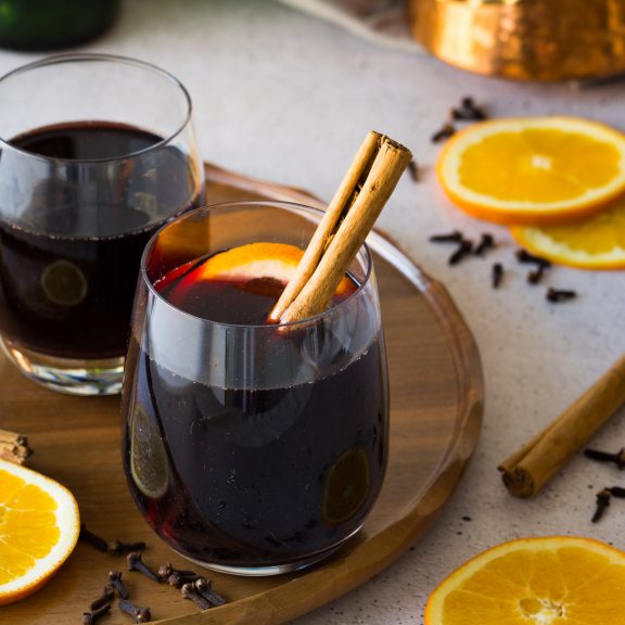 Christmas Market Style Glühwein (Mulled Wine)