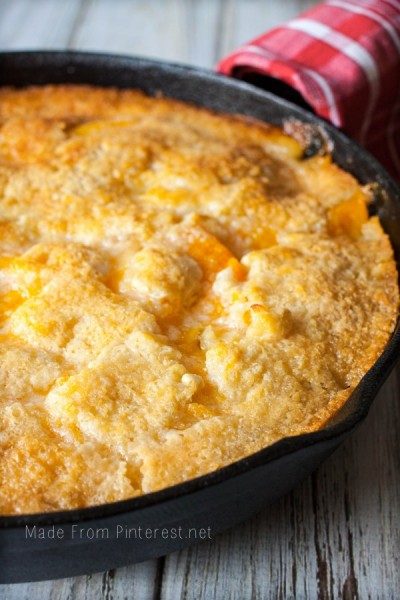 Two Two Easy Peach Cobbler