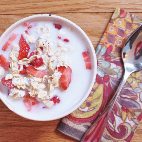 Overnight Oats (For Those Who Hate Early Mornings)