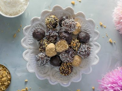 No Bake Chocolate Coconut Snack Balls