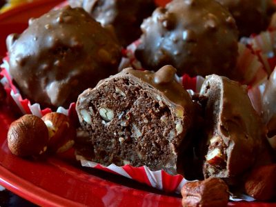 Easy Homemade Ferrero Rocher Truffles