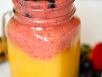 Healthy Mango Strawberry Smoothie
