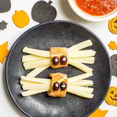 Healthy Halloween spider snacks