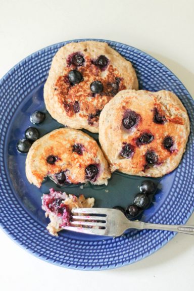 Oatmeal Blueberry Yogurt Pancakes (gluten free, high protein!)