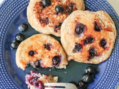 Oatmeal Blueberry Yogurt Pancakes (gluten free, high protein!)