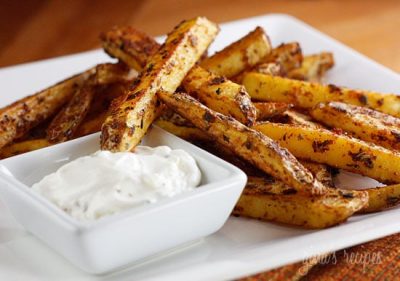 Baked Seasoned Fries with Skinny Garlic Aioli