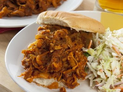 Vegan BBQ Pulled-Pork-Style Shredded Jackfruit