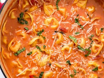 One-Pot Creamy Tomato Tortellini Soup