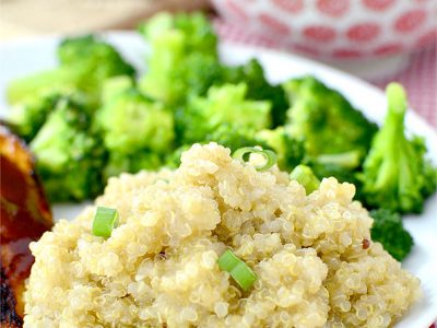 Gluten-free Creamy Parmesan-Garlic Quinoa