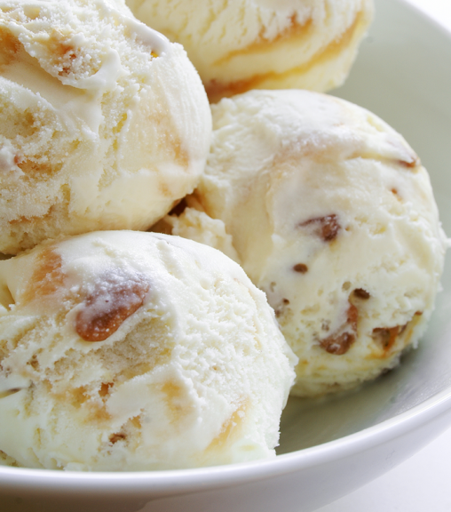 Homemade Vanilla Toffee Ice Cream