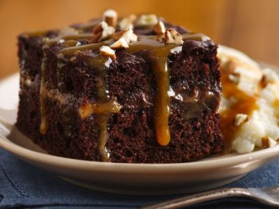 Chocolate Turtle Cake