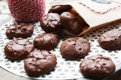 4-Ingredient Flourless Chocolate Cookies (Low FODMAP)