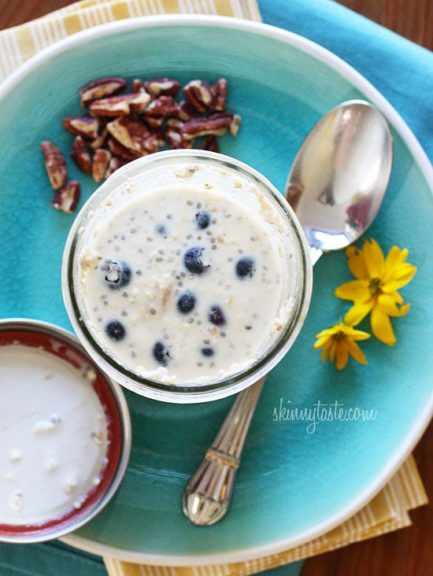 Skinny Overnight Oats in a Jar