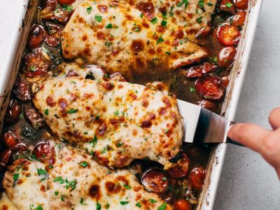 Garlic Butter Tomato Baked Chicken With Mozzarella