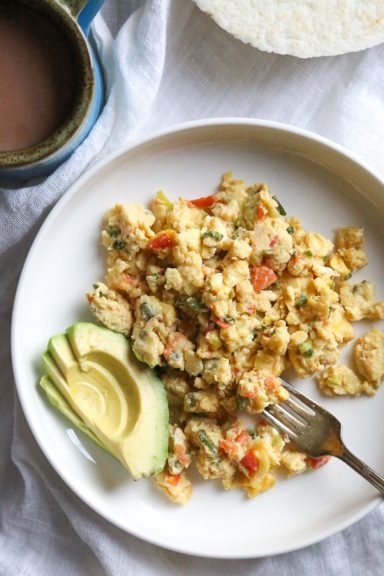 Huevos Pericos (Colombian Scrambled Eggs)