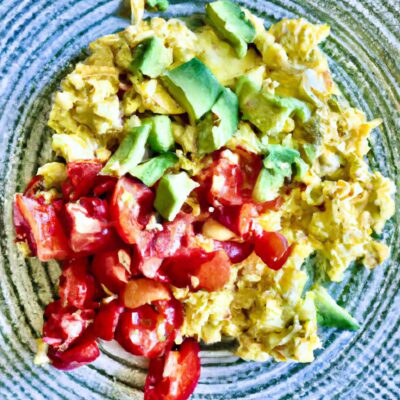 Scrambled Eggs with Avocado and Tomato: The Perfect Breakfast Recipe for a Healthy Start to Your Day