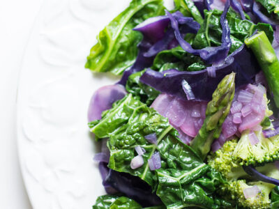 Fresh and Flavorful: Try This Delicious Kale and Chickpea Salad Recipe Today