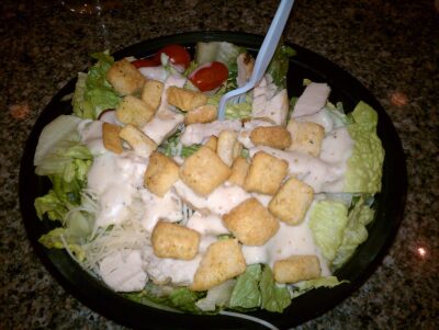 Crunchy and Zesty: Try This Delicious Chicken Caesar Salad Recipe!