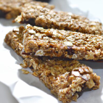 Easy Homemade Granola Bars: A Perfect On-the-go Snack!