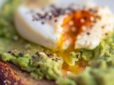 Start Your Day Right with this Delicious Egg and Avocado Breakfast Toast