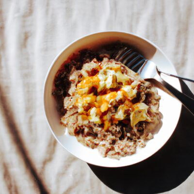 Satisfy Your Morning Hunger with this Quick and Easy Breakfast Quinoa Bowl