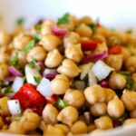 Quick and Easy Mediterranean Chickpea Salad: Perfect for a Healthy Lunch!