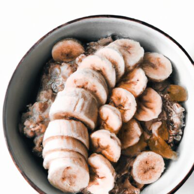 Start Your Day Right with This Delicious Banana Oatmeal Breakfast Bowl