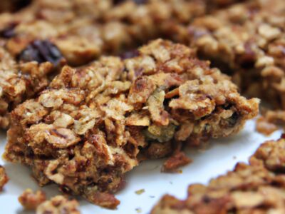 3-Ingredient Homemade Granola Bars: Quick and Delicious Snack Recipe