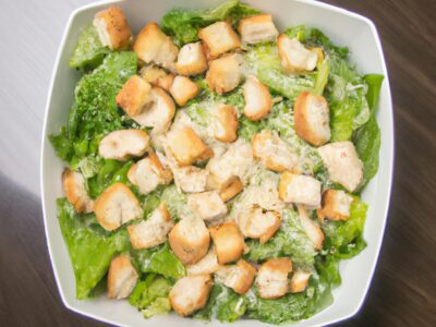 Spice Up Your Lunch Routine with this Flavorful Chicken Caesar Salad Recipe